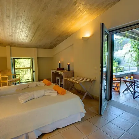 Sleeps 8 Pool Air Con Wifi Villa Kalámi